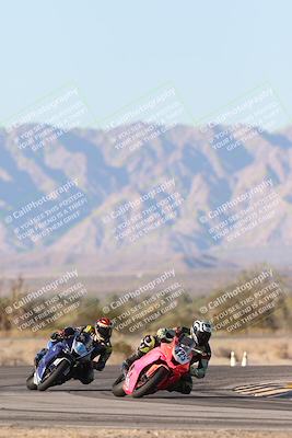 media/Dec-07-2025-CVMA (Sun) [[3e7d2de5dc]]/Race 16-Formula Middleweight/